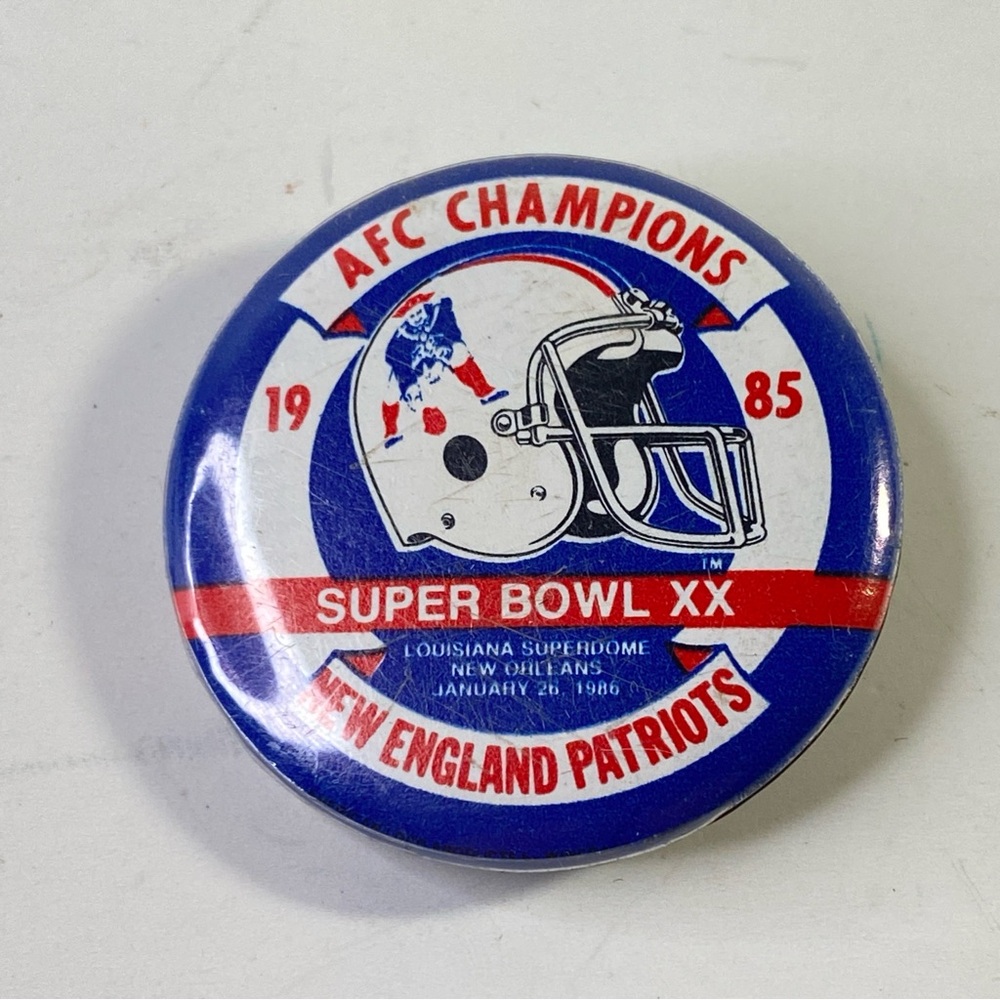 Vintage Button Pin - Picture 2 of 6